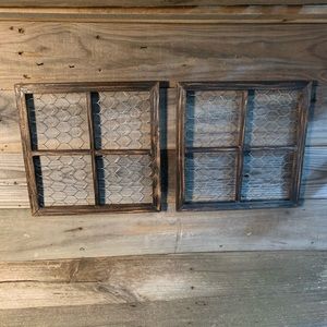 Set Of 2 Farmhouse Chicken Wire Frames
